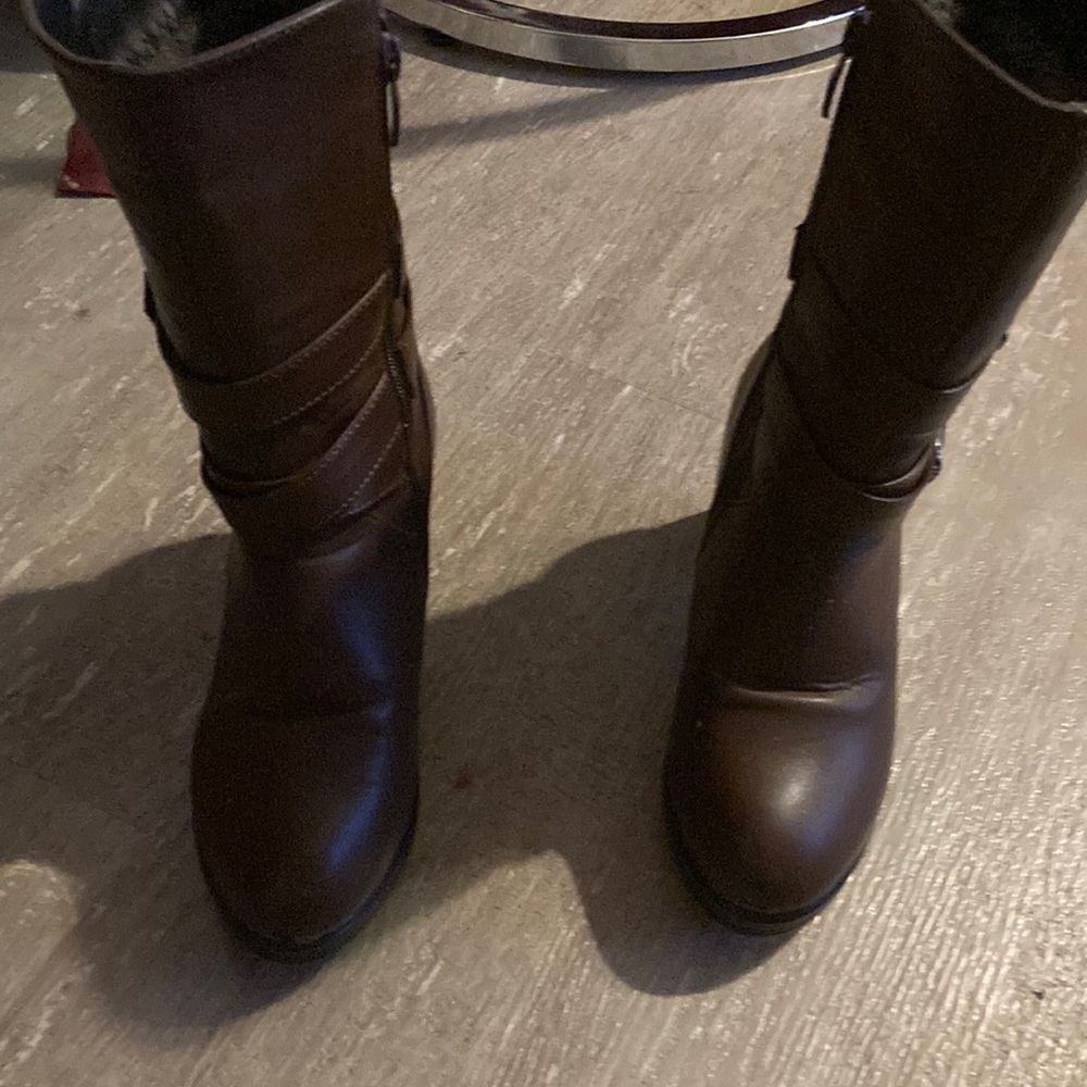 Heeled boats
